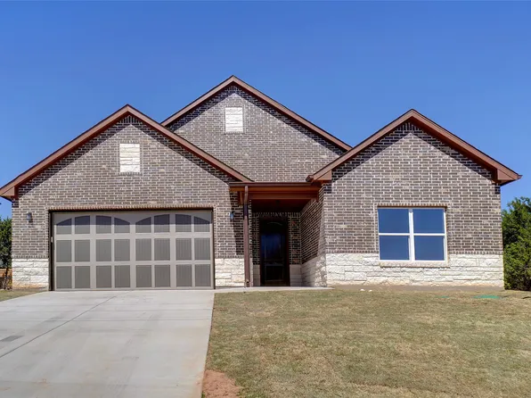 2302 Navasota St, Granbury, TX 76048