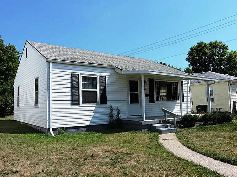 1st image of 592 E Ward St