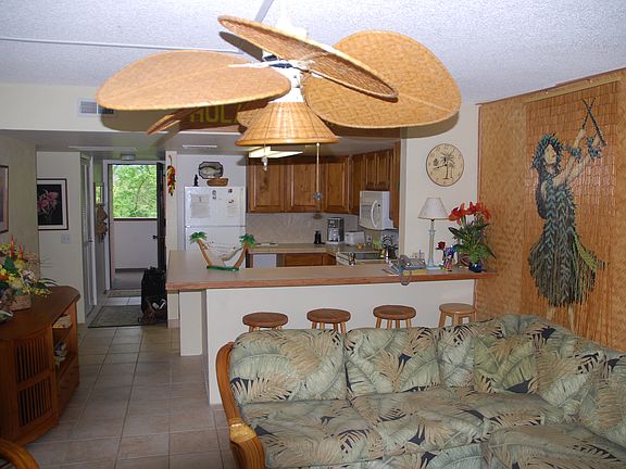 2nd image of 77-6469 Alii Dr APT 335