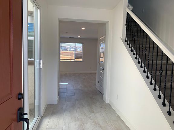 3rd image of 1089 Silverwire St