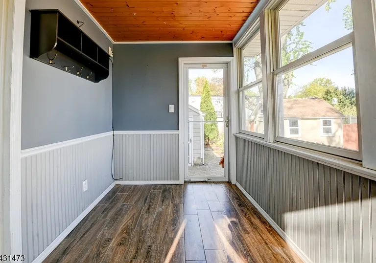72 Colonial Dr — Photo 8
