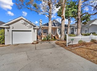 2 Binaker Ct, Beaufort, SC 29902