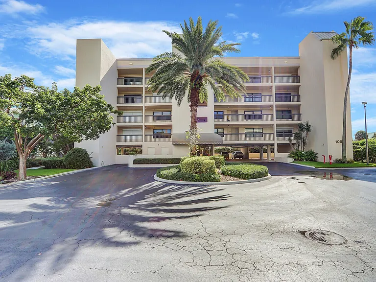 1055 Ocean Dr #403 — Photo 31
