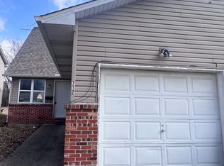 712 Clinkscales Rd, Columbia, MO 65203