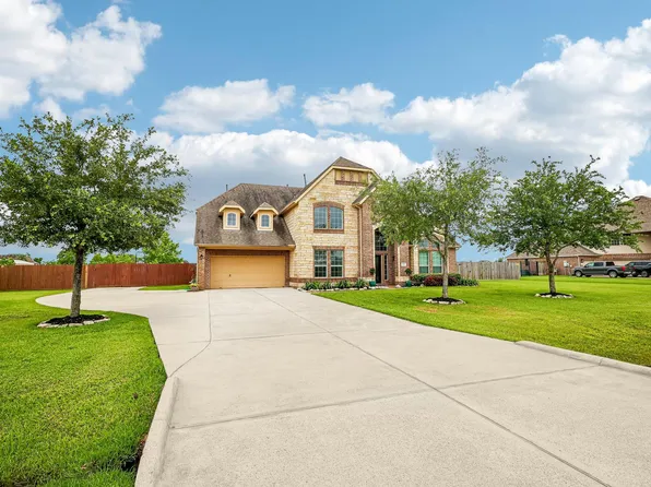 4410 Clearwater Rd, Baytown, TX 77523