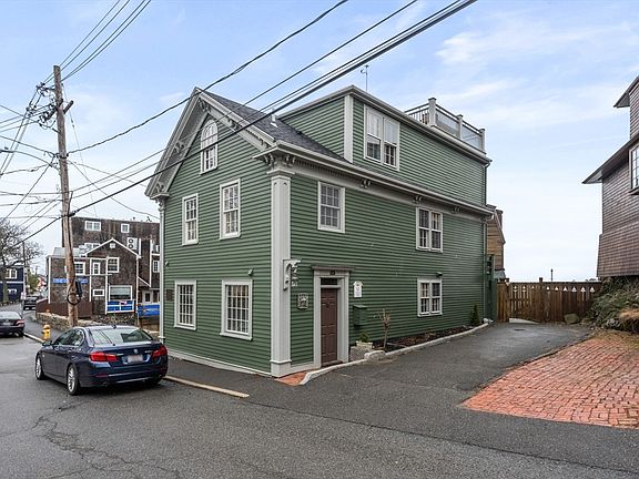 4th image of 137 Front St