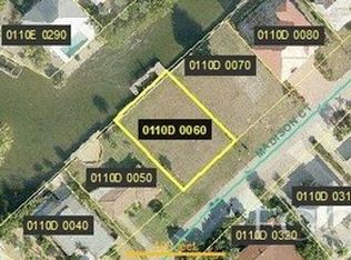 319 Madison Ct, Fort Myers Beach, FL 33931