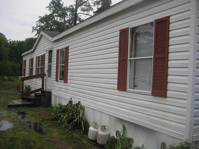 1st image of 2855 Roberts St