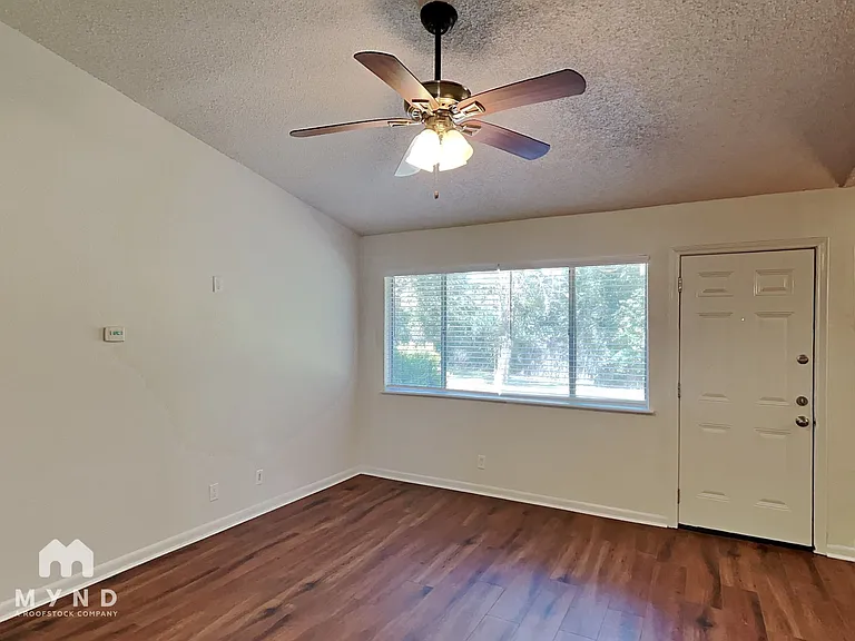 5204 Regency Cv — Photo 7