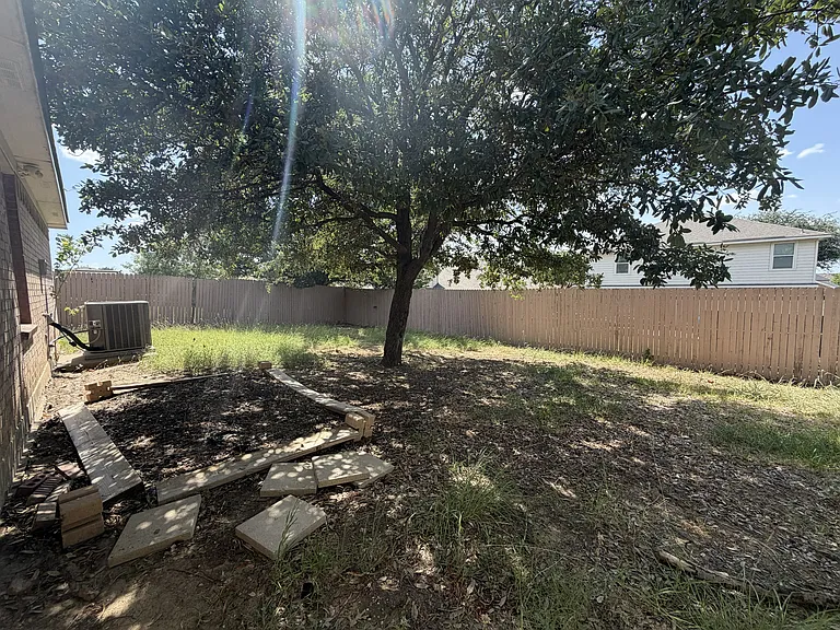 625 Tabasco Trl — Photo 29
