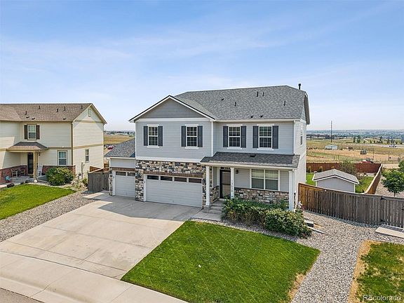 3rd image of 13638 Valentia Street