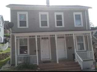 1335 Dell St, Dubuque, IA 52001