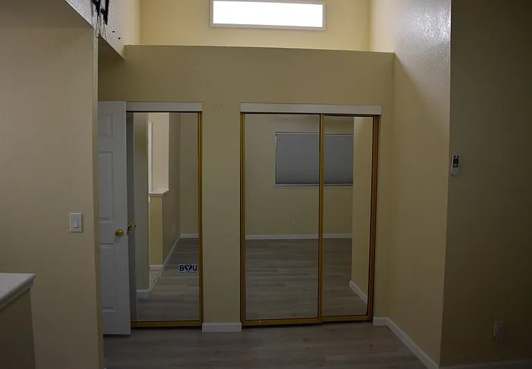 4790 Winona Way — Photo 16