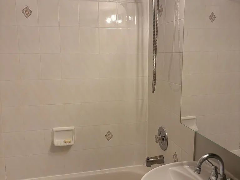 108 Springhurst Ave — Photo 22