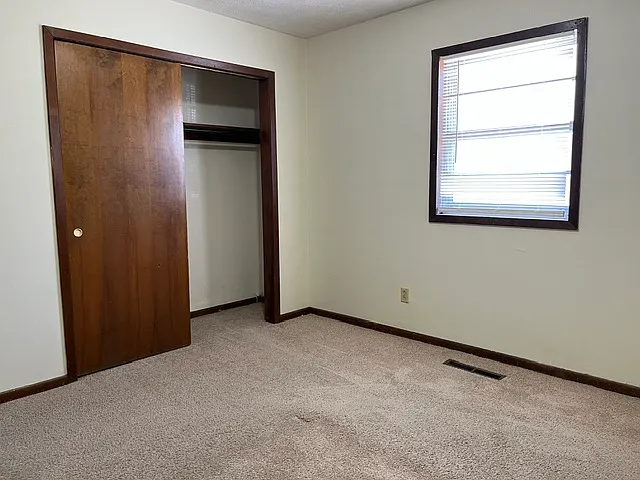 541 N Belview Ave #C — Photo 11