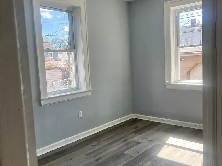291 Tremont Ave — Photo 8