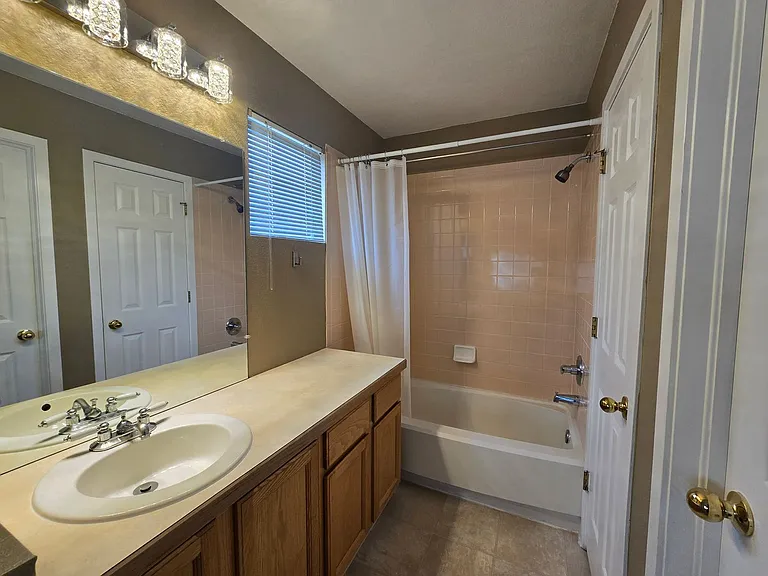 2111 N Fork Dr — Photo 13