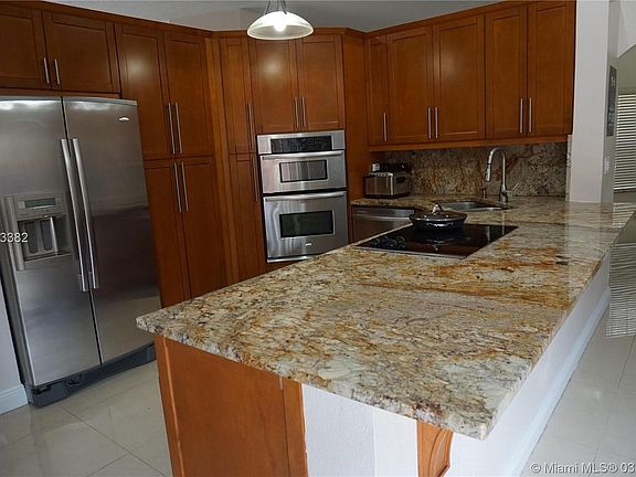 4th image of 11260 NW 58th Ter