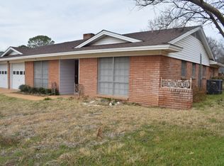 1917 Yucca Trl, Hurst, TX 76054