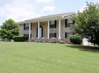 8356 Snow Hill Rd, Ooltewah, TN 37363