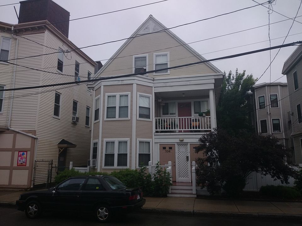 2nd image of 104 Minden St