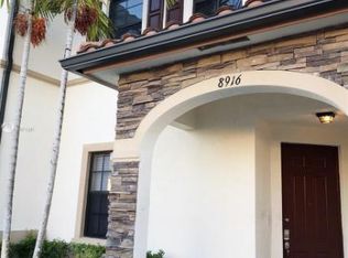 8916 W 35th Ave, Hialeah, FL 33018