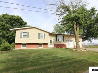 5 Carita Dr, Clinton, IL 61727