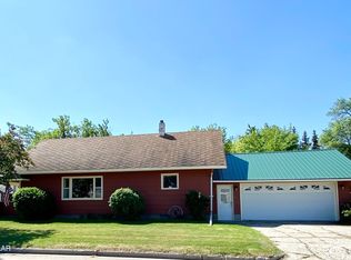 712 11th Ave, Langdon, ND 58249