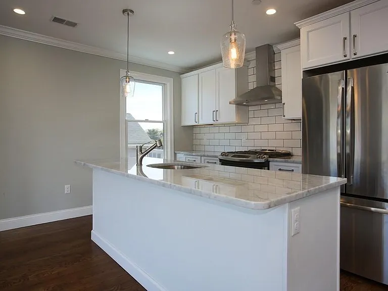 660 Somerville Ave #2 — Photo 3