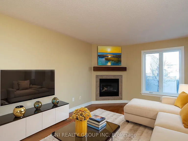 268 Tewsley Dr — Photo 7