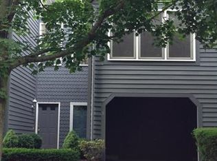 8 Fawn Ridge Ln, Wilton, CT 06897