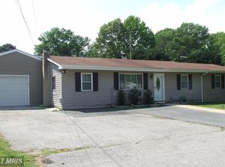 7354 Holstein Ave, Glen Burnie, MD 21060