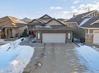 5028 Ceylon Close, Strathcona County, AB T8H 0H5
