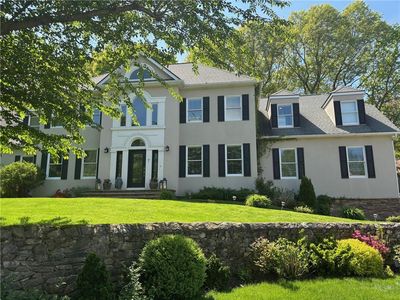 7 Thornewood Dr, Lincoln, RI, 02865