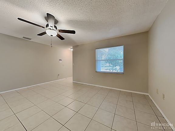 5th image of 2457 E Burr Oak Ct