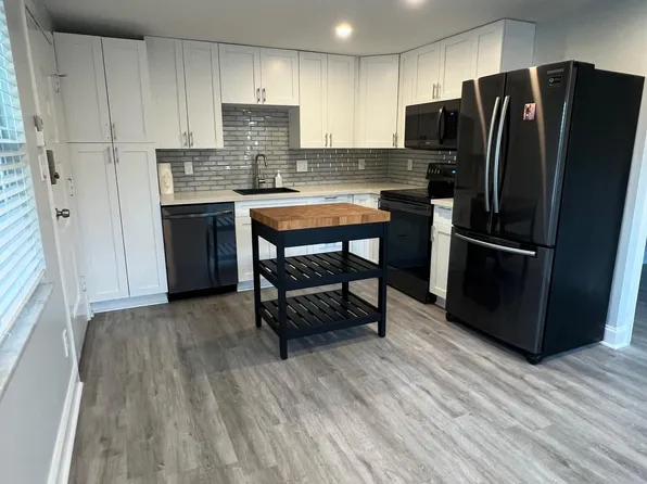 3309 W Kennedy Blvd, Tampa, FL
