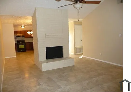 2 bed, 1142 sqft, $1,750 — Photo 2