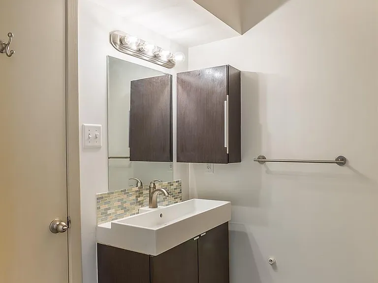 1420 W Alabama St #A — Photo 20