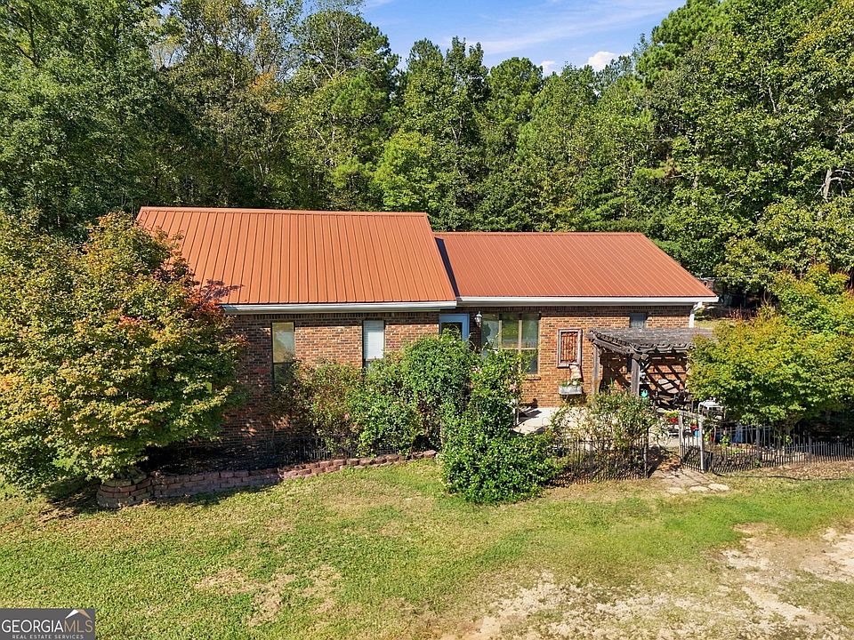 1st image of 525 Dean Rd