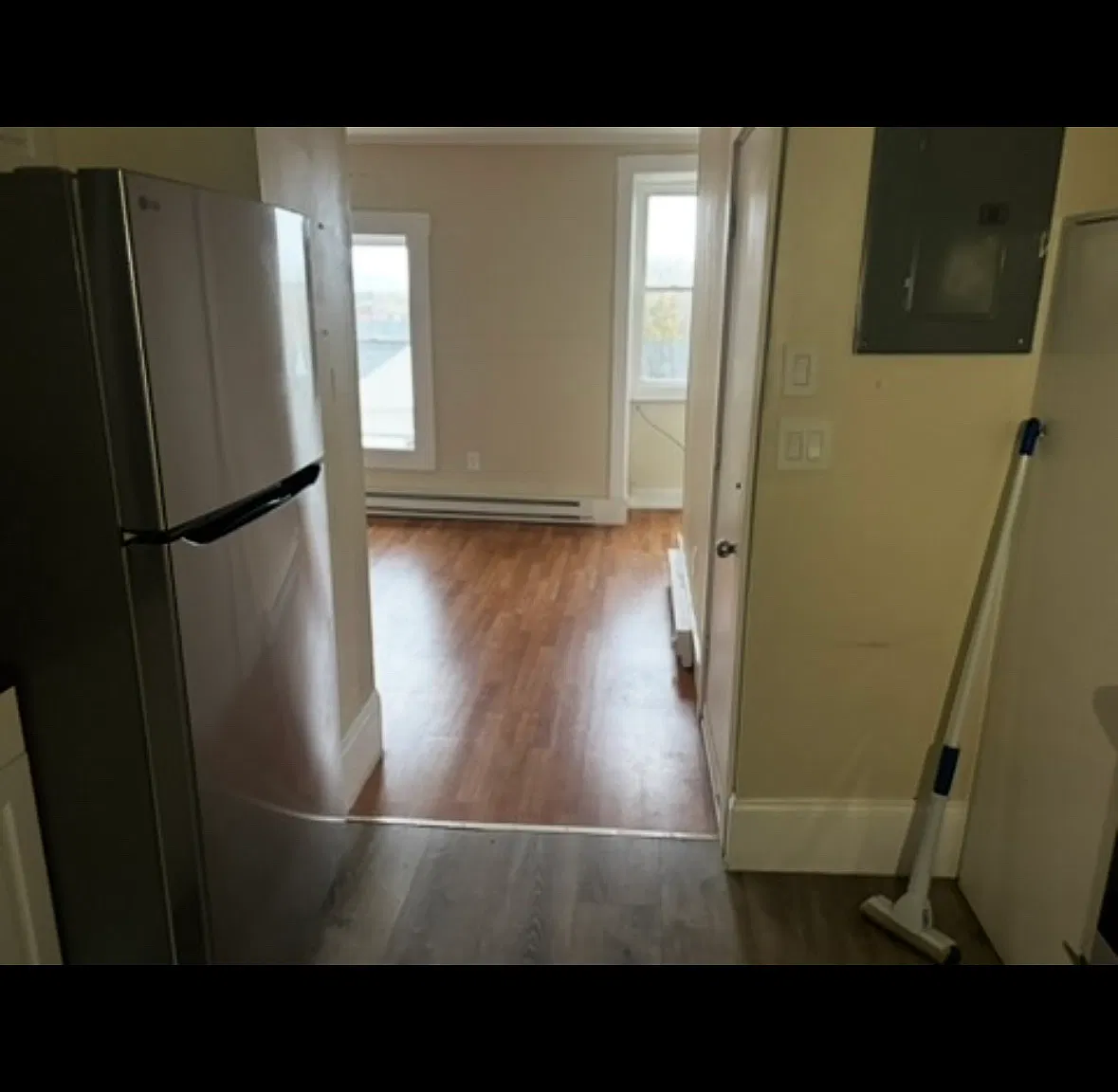 2 bed, 750 sqft, $1,300 — Photo 4
