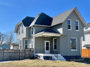 257 E Flagg St, Walcott, IA 52773