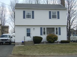9 Oakland Ter, Manchester, CT 06042