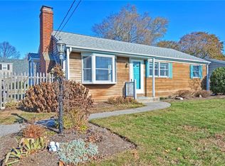 28 Winthrop St, Seekonk, MA 02771