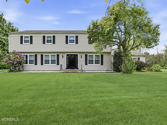 2nd image of 11 Hiland Drive