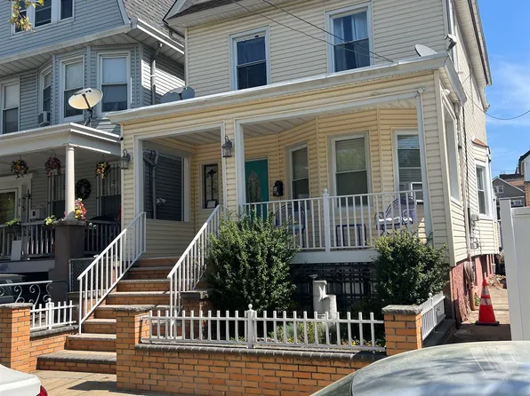 86-84 Bartholdi Avenue image 1 of 2