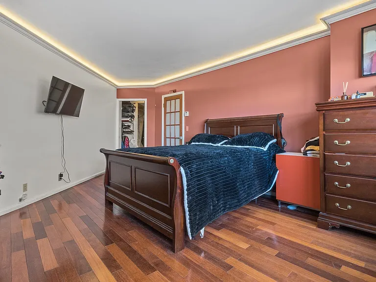 7002 Boulevard East #11A — Photo 11