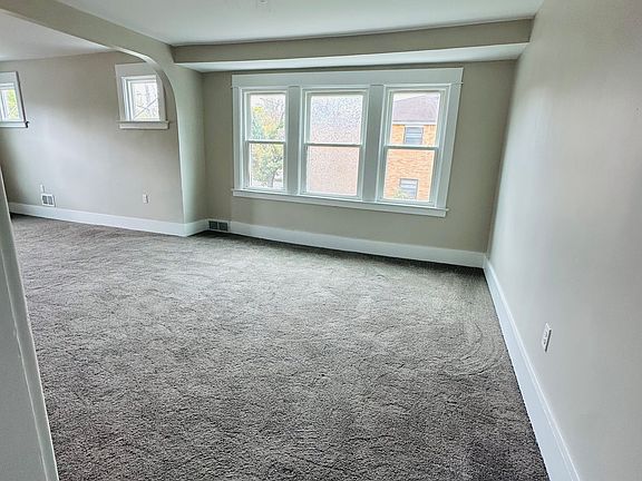 4th image of 218 Niagara Falls Blvd