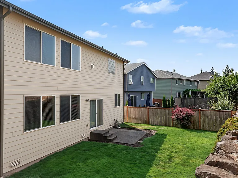 1874 Miller Dr — Photo 36