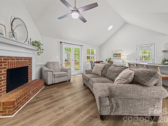 4th image of 5503 McWhorter Rd