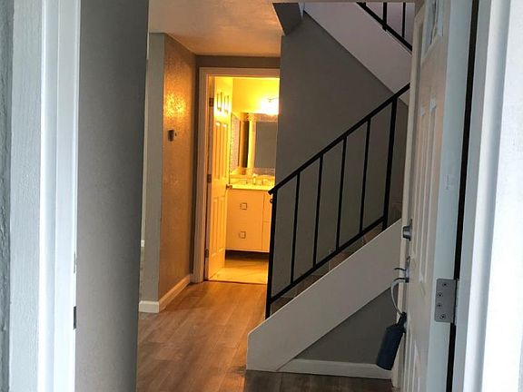 3rd image of 1739 Kyra Cir